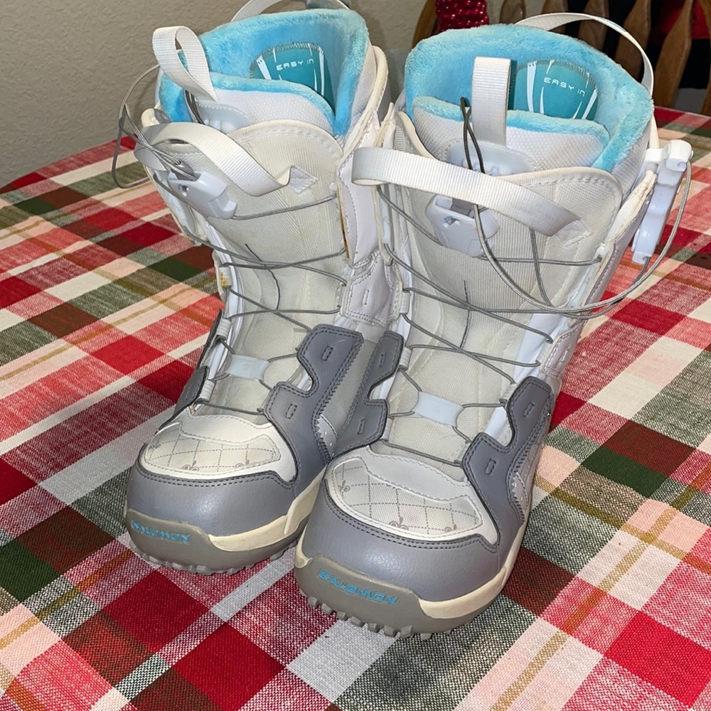 Salomon snowboarding boots